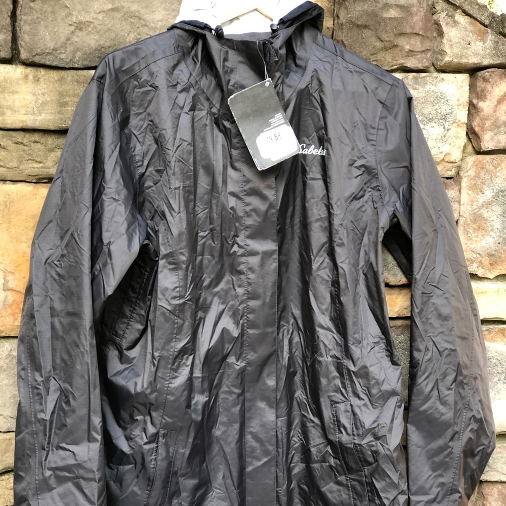 Cabelas women’s rain drencher rain jacket xl